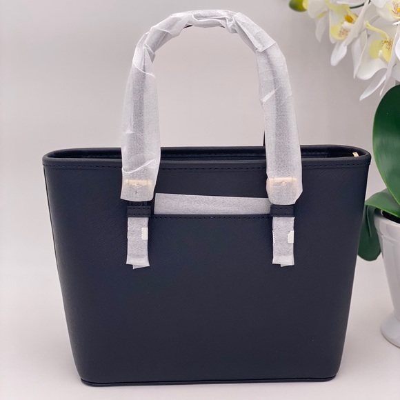 Michael Kors Jet Set Travel XSmall Tote Black - Picture 5 of 10